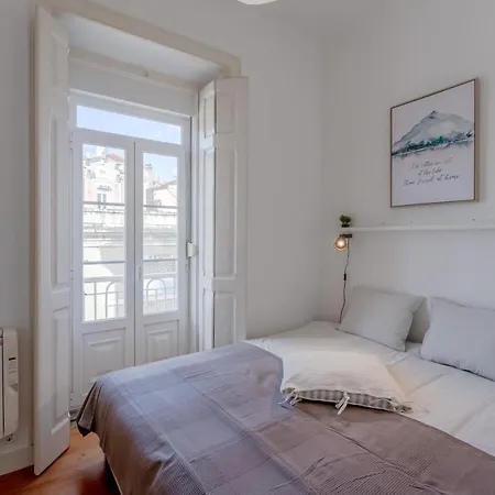 The Good Living Houses, River View Apartment, Belem דירה *