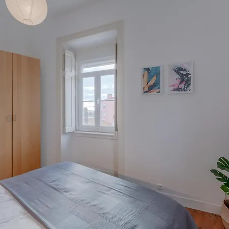 The Good Living Houses, River View Apartment, Belem