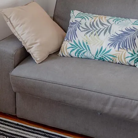The Good Living Houses, River View Apartment, Belem Lisbon
