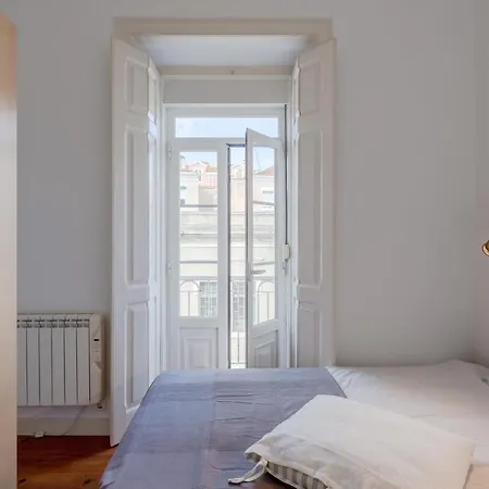 The Good Living Houses, River View Apartment, Belem *